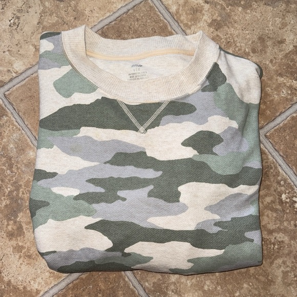 AERIE Camouflage Camo Crewneck Sweatshirt Long Sleeve Size Large Women’s - Picture 2 of 9